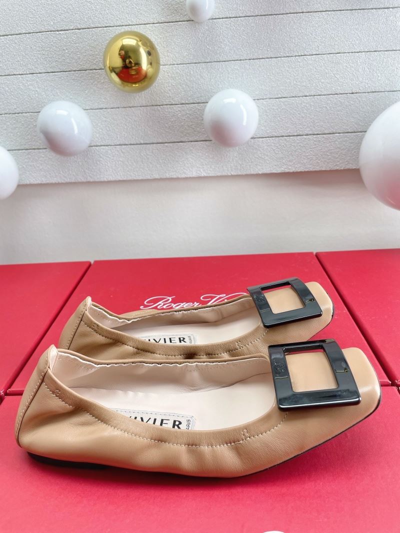 Roger Vivier flat shoes